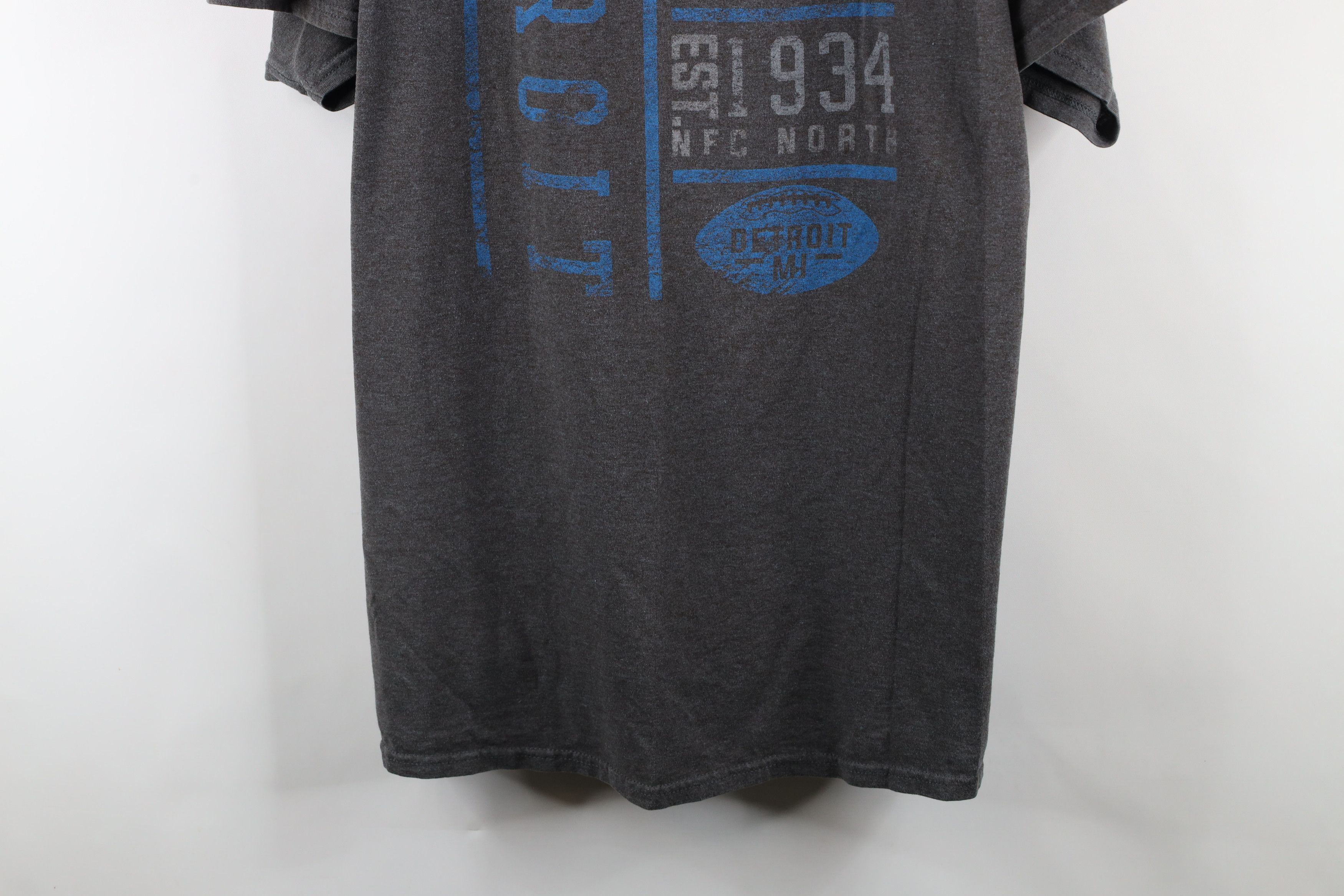 Vintage Vintage NFL Out Detroit Lions Football Short Sleeve T-Shirt Size US XXL / EU 58 / 5 - 3 Thumbnail
