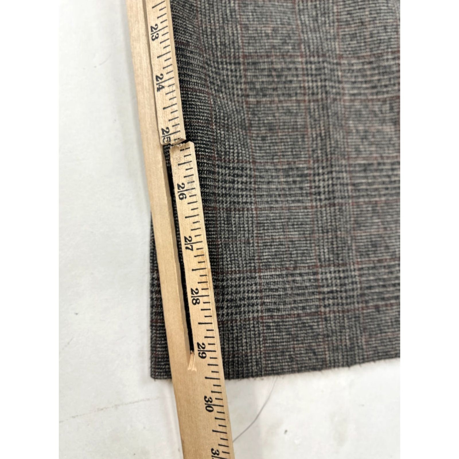 Banana Republic Banana Republic Pants Womens Petite 12 Gray Plaid Tweed Stretch Low Rise Bootcut Pants Womens Petite 12 Gray Plaid Tweed Stretch Bootcut Size 34" / US 12 / IT 48 - 7 Thumbnail