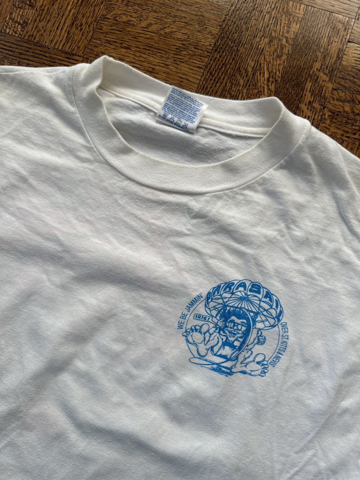 Vintage Vintage 90s Parasail Caricature Graphic Tee Size US XL / EU 56 / 4 - 4 Thumbnail