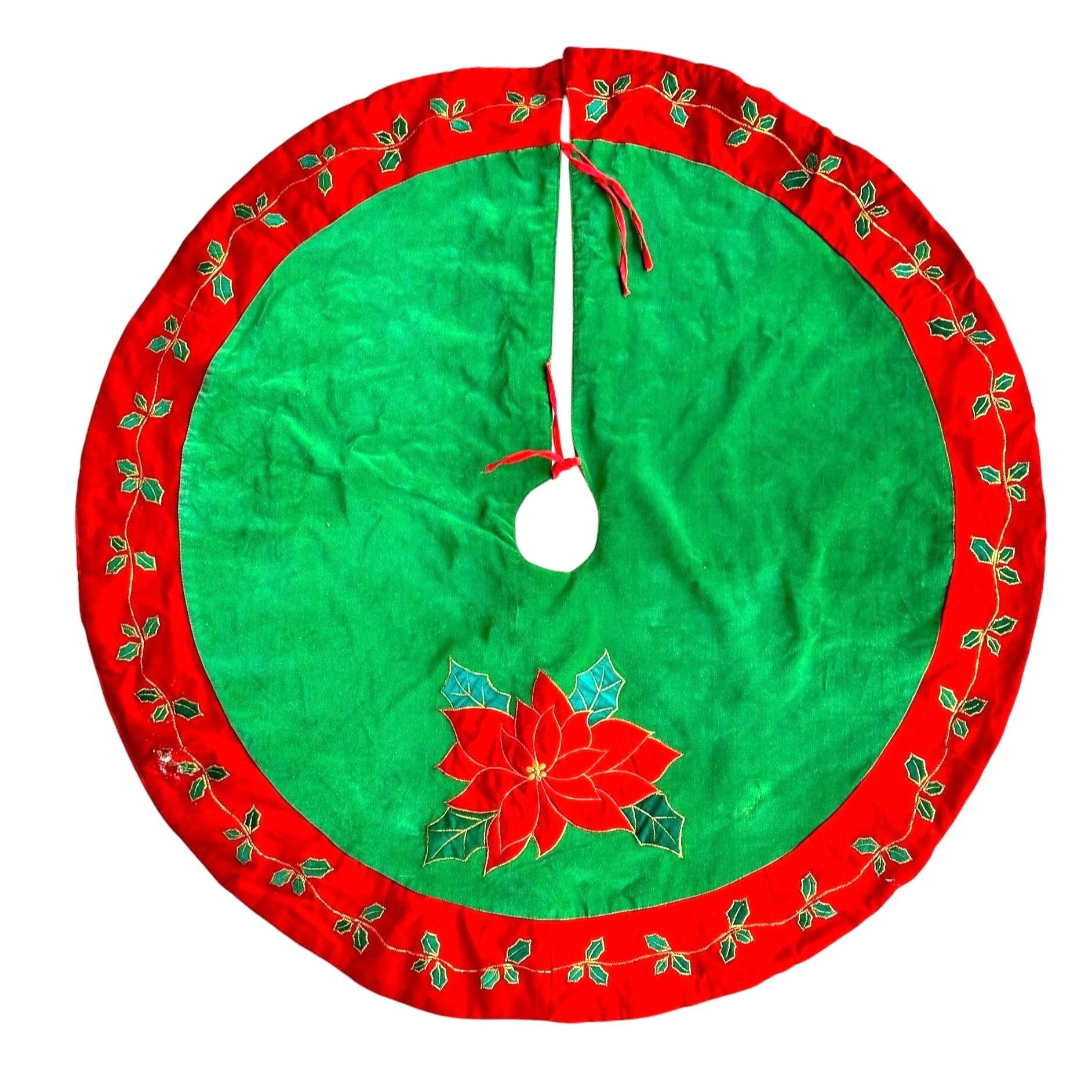 Vintage VTG Poinsettia Christmas Tree Skirt Red Green Holly Embroide Size ONE SIZE - 1 Thumbnail
