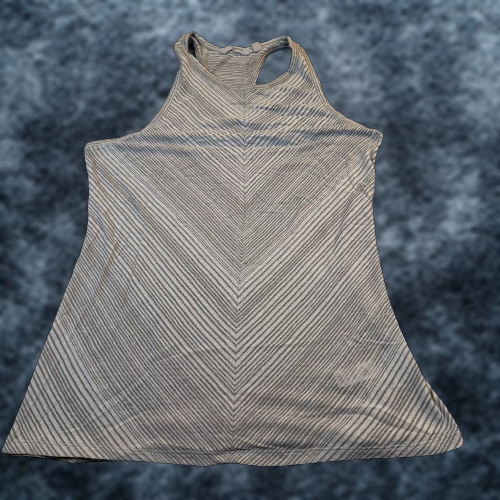 Athleta Athleta Racerback Tank Top Womens Small Gray White Chevron Striped High Neck Athletic Activewear Shirt Size S / US 4 / IT 40 - 1 Thumbnail