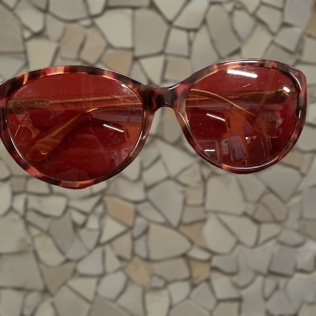 Diane Von Furstenberg Blair DVF599S Sunglasses Pink Tortoise  display picture 1