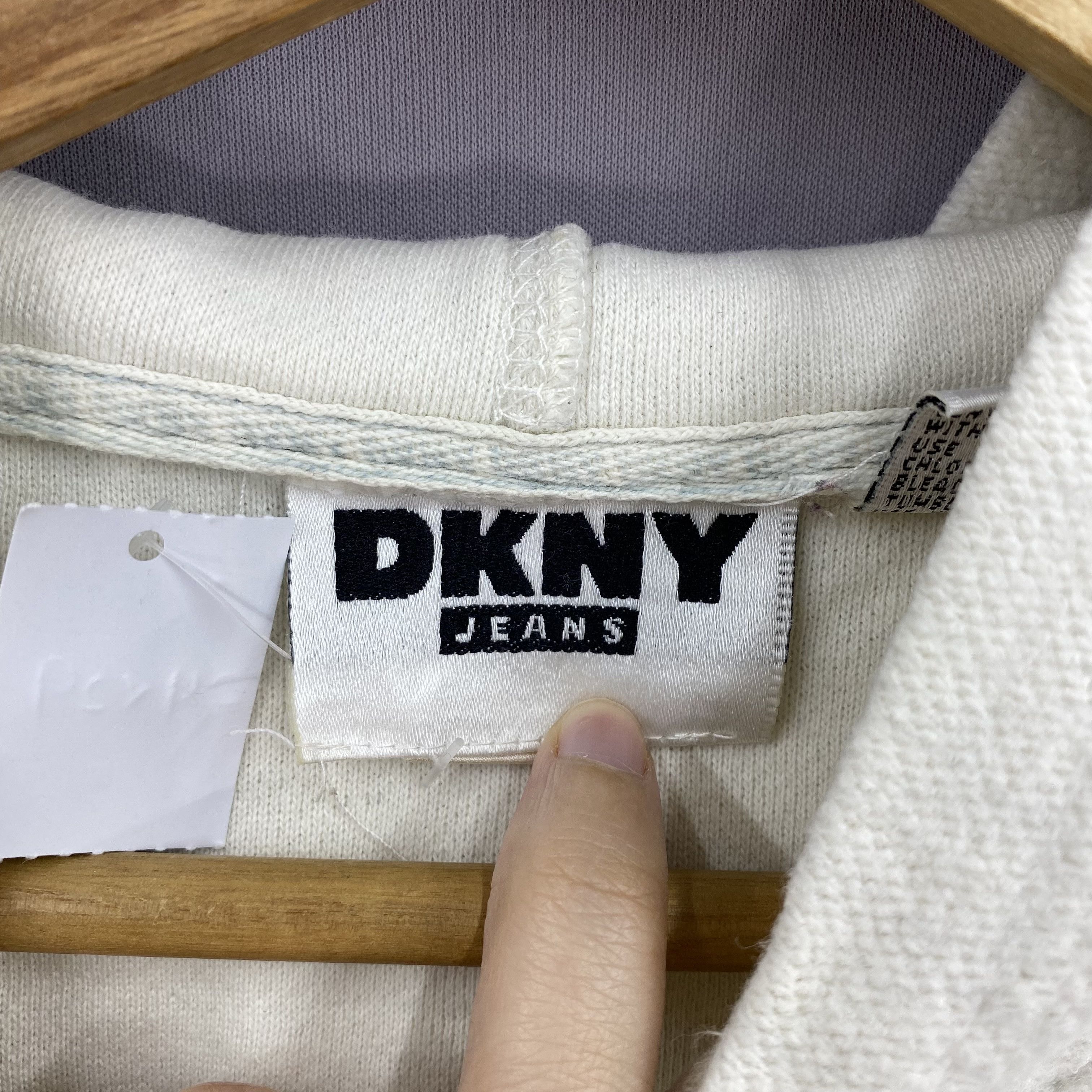 DKNY Vintage DKNY USA Hoodie Sweater Pullover Hooded Sweatshirt Size US L / EU 52-54 / 3 - 4 Thumbnail