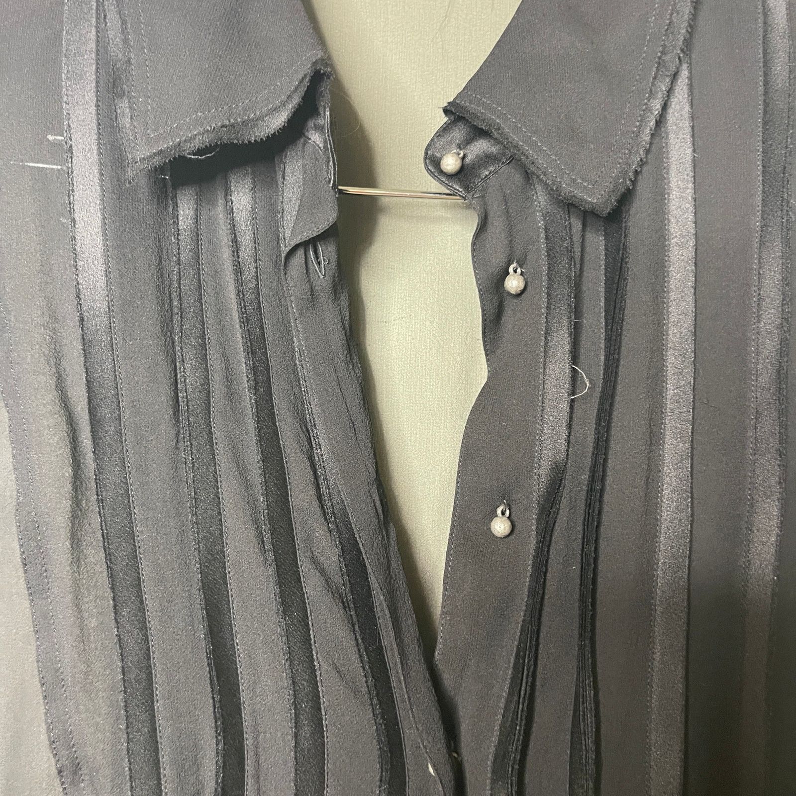 Bottega Veneta Bottega Veneta black 100% silk sheer button blouse 42 6 Size M / US 6-8 / IT 42-44 - 5 Thumbnail