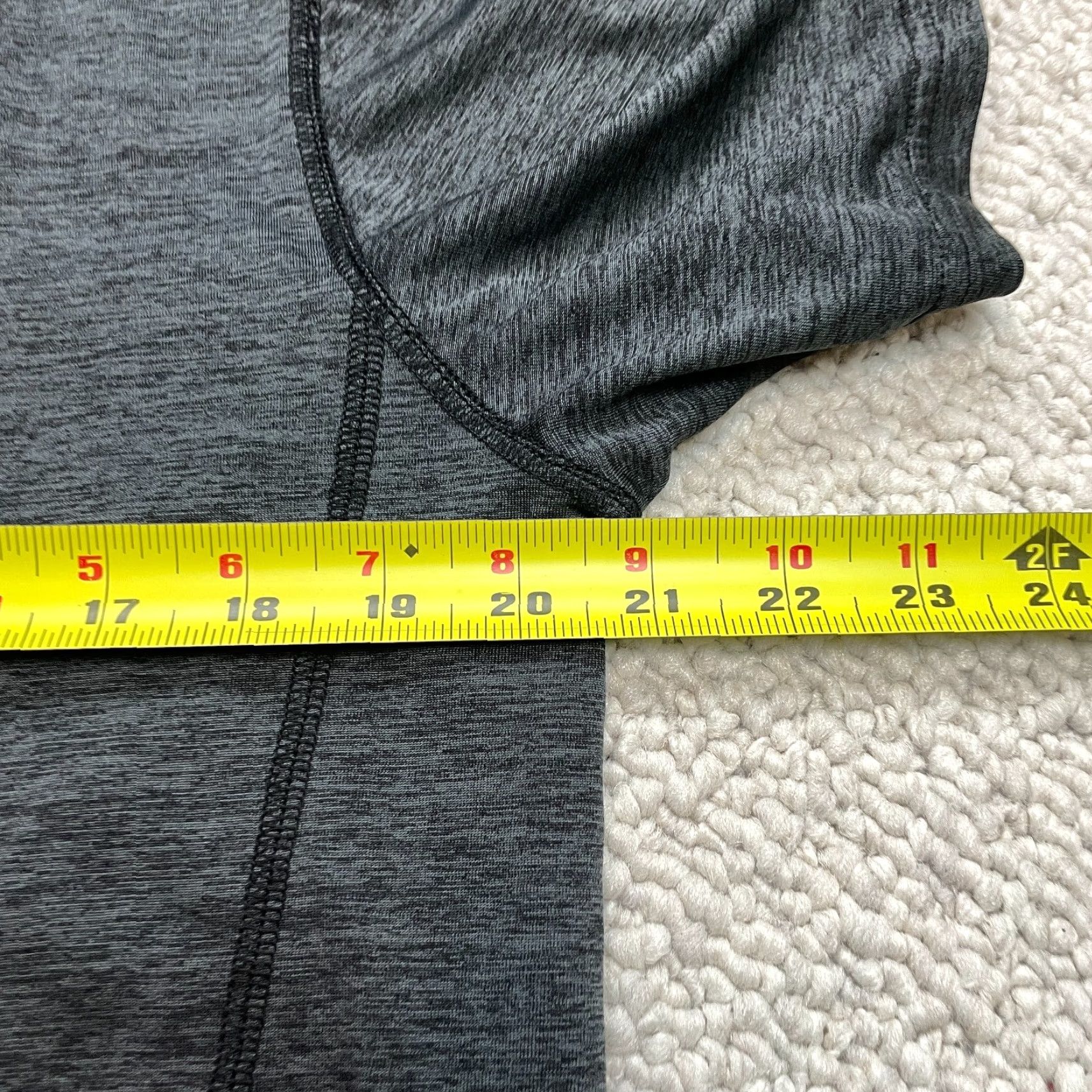 Old Navy Old Navy Shirt Mens L Gray Logo Sports Active T-Shirt Short Sleeve Regular Fit - Microfiber Climalite Workout Gym VINTAGE: No Size US L / EU 52-54 / 3 - 4 Thumbnail