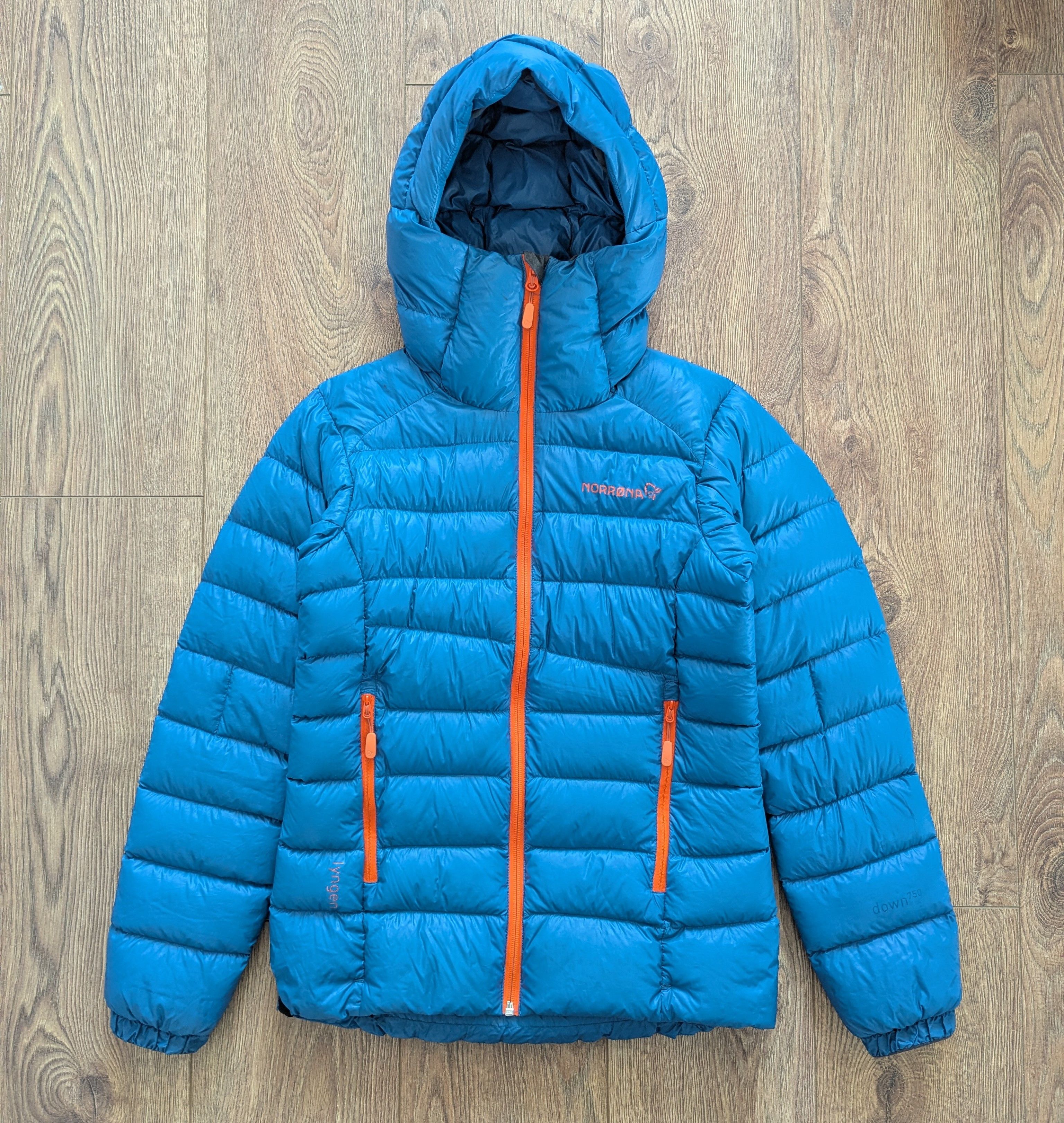 Norrona Lyngen Light Down 750 Women's Jacket Size XS Blue
