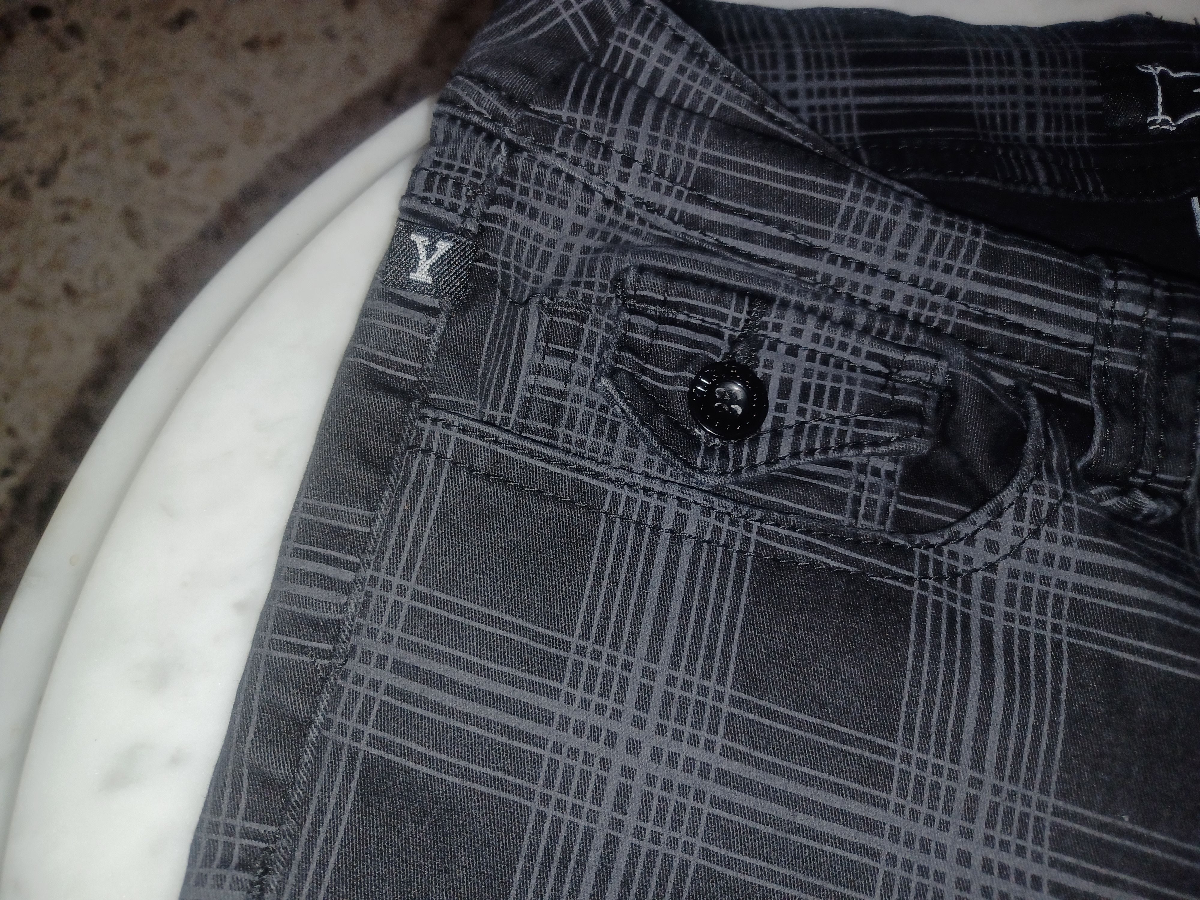 Other YMI Women's Shorts SZ 7 Black Plaid Size 28" / US 6 / IT 42 - 4 Thumbnail