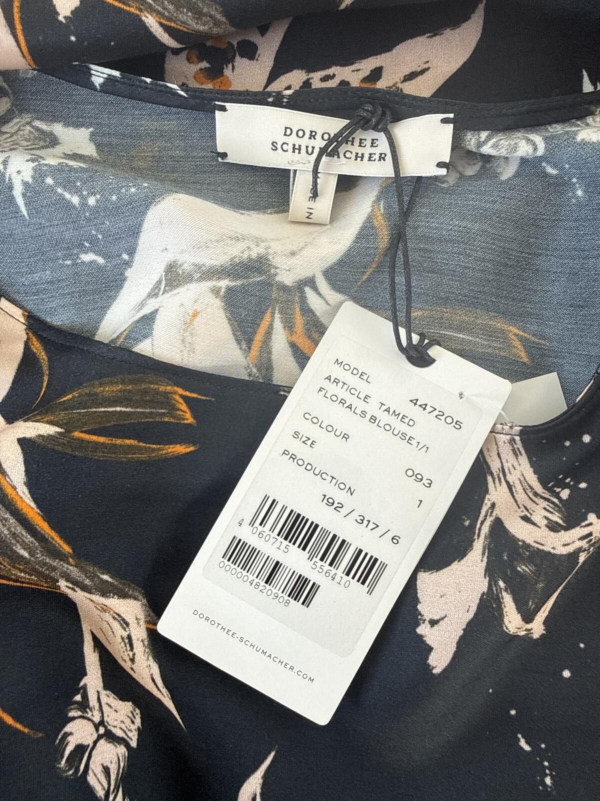 Other NWT Dorothee Schumacher Silk Blend Floral top Sz1 whimsigoth Size S / US 4 / IT 40 - 4 Thumbnail