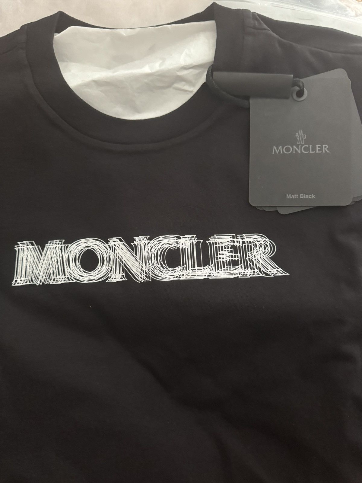 Moncler Moncler Long Sleeve T shirt Size US S / EU 44-46 / 1 - 3 Thumbnail