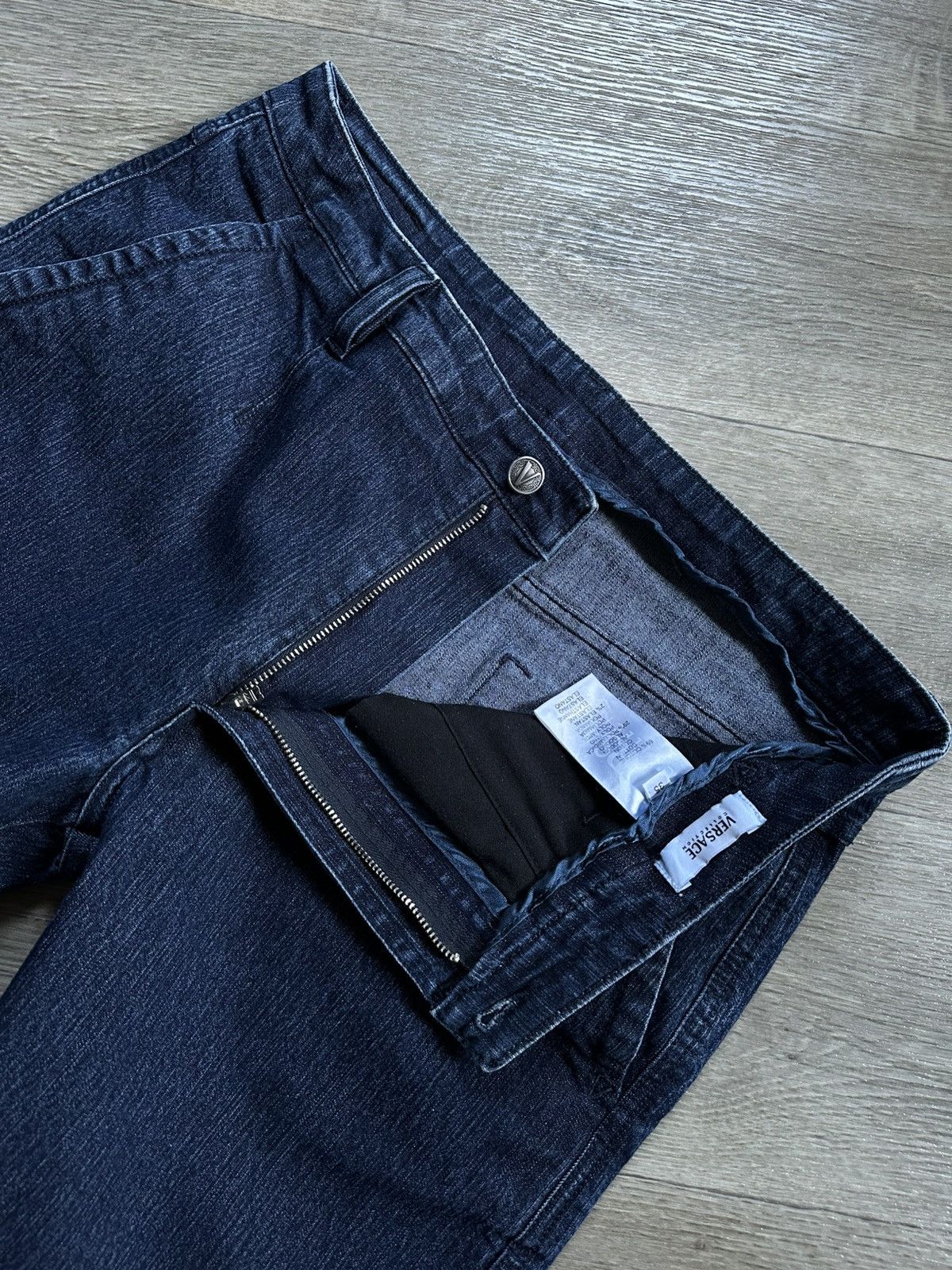 Versace 🫧 VERSACE COLLECTION JEANS MEN’S Size US 35 - 9 Thumbnail