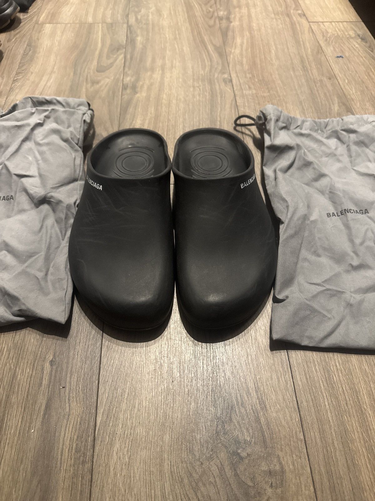 Balenciaga Balenciaga slip on sandals Size US 11 / EU 44 - 1 Thumbnail