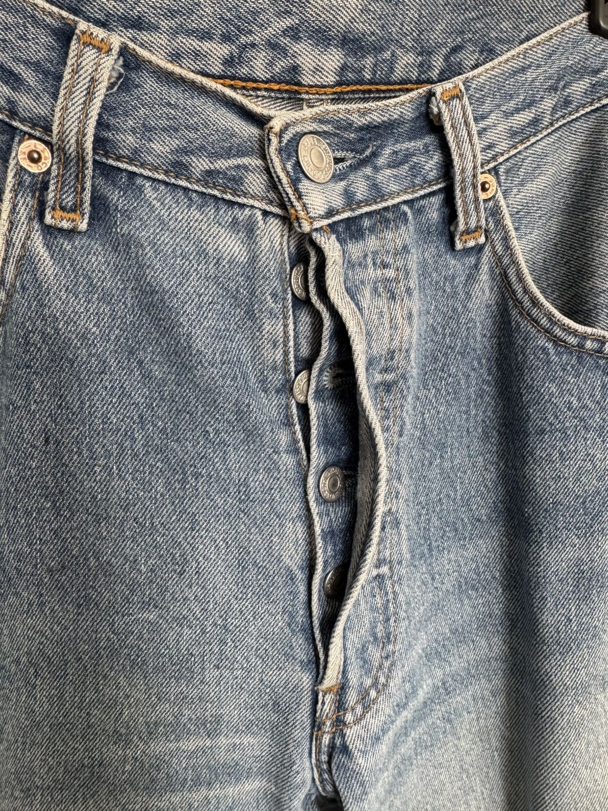 Levi's × Vintage vintage distressed levi’s 501 jeans Size US 30 / EU 46 - 2 Thumbnail