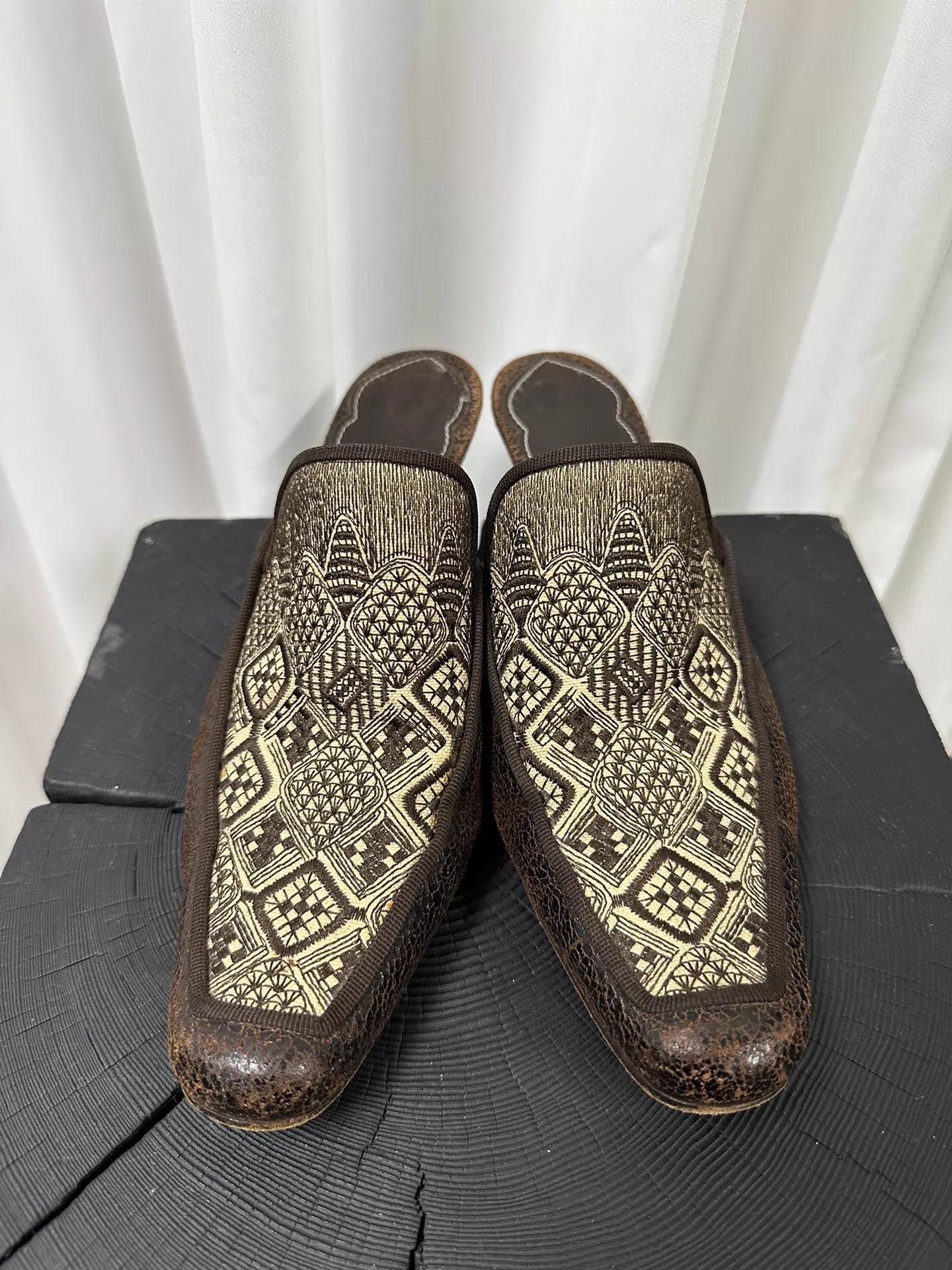 Dries Van Noten Dries Van Noten Embroidered Mule Heels 37.5 Size US 7 / IT 37 - 2 Thumbnail