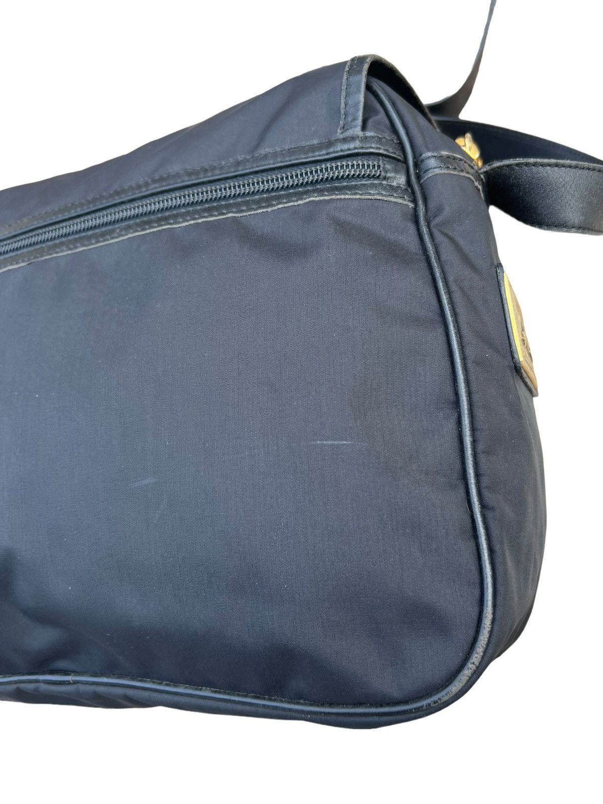 Moschino Vintage Moschino Redwall Leather Nylon Messenger Bag Size ONE SIZE - 5 Thumbnail