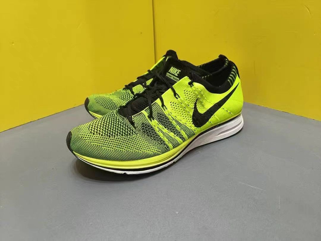 Nike Nike Flyknit Trainer+ Neon Volt K15 Size US 11.5 / EU 44-45 - 1 Thumbnail