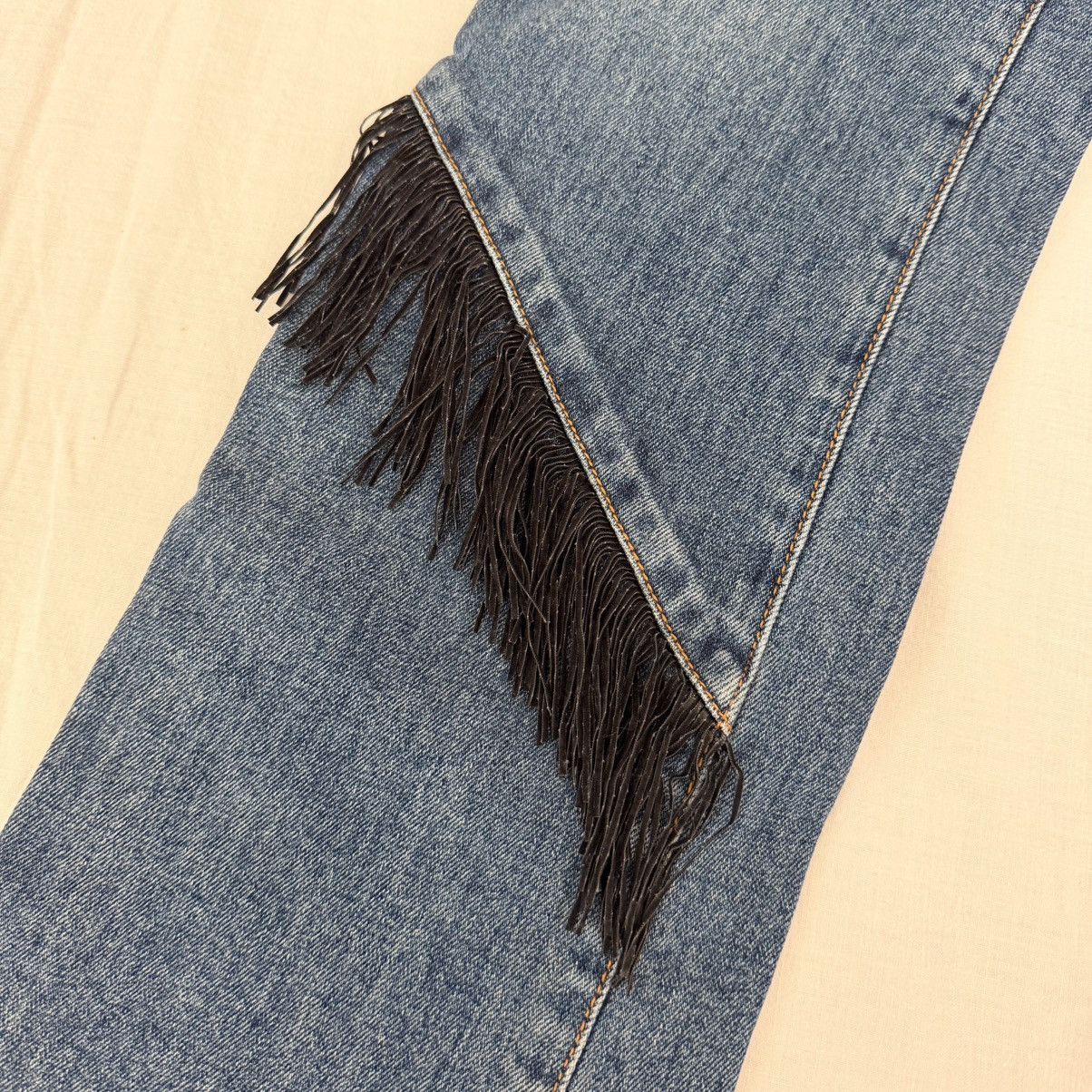 Bebe Bebe Y2K Low Rise Faux Leather Fringe Bootcut Jeans 27 Size 27" / US 4 / IT 40 - 7 Thumbnail