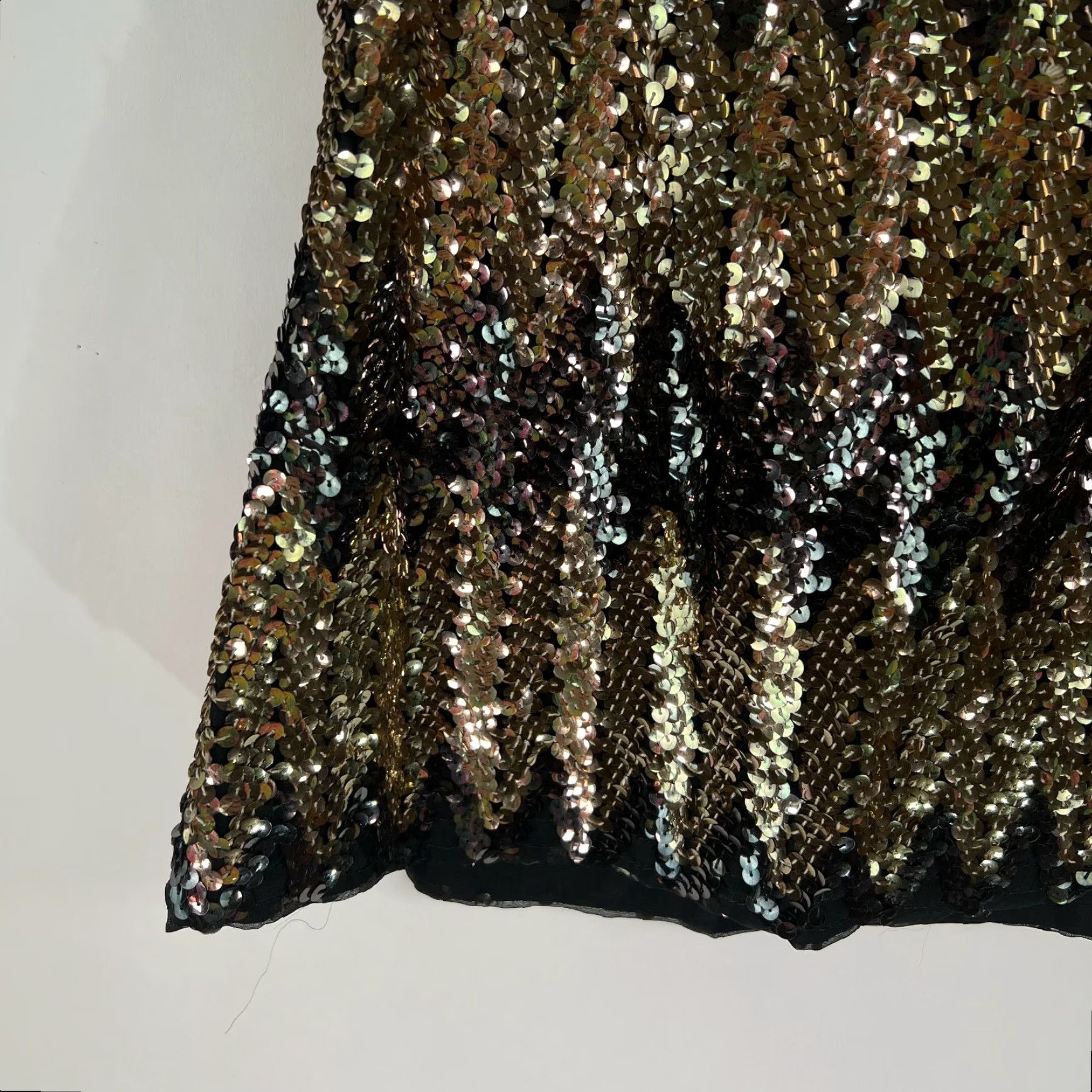 Vintage Womens Tank Top Black Sequin Back Zip Round Neck Sleeveless Size Medium 17in Chest 24in Length Solid Size M / US 6-8 / IT 42-44 - 5 Thumbnail