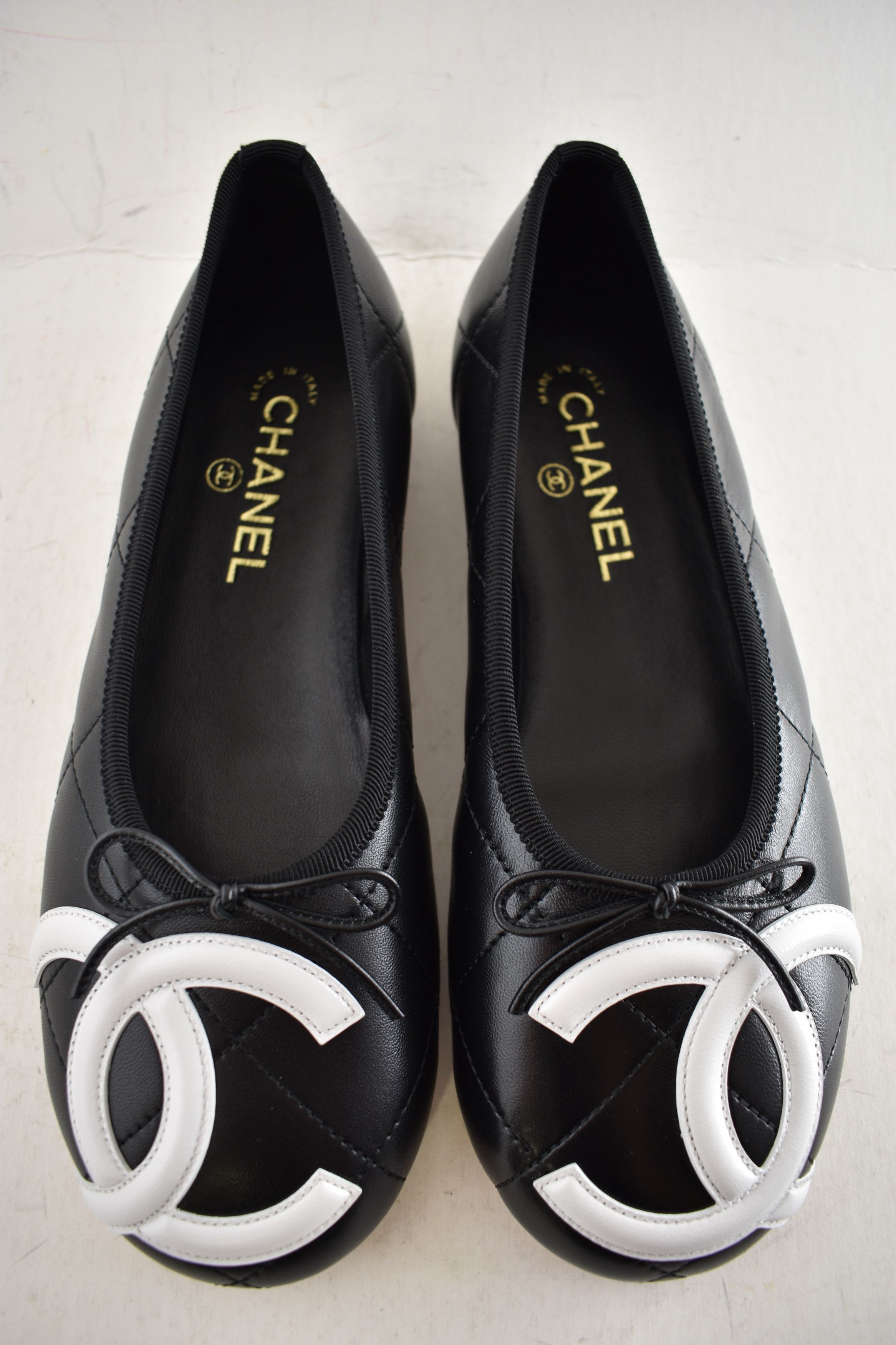 Chanel 26M Coco Beach Cambon White CC XL Ballet Ballerina Flat 37 Size US 7 / IT 37 - 16 Thumbnail