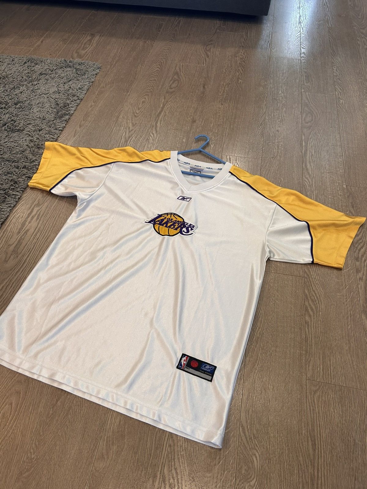Reebok Reebok Lakers Warm-Up Jersey White/Gold Size Size US XL / EU 56 / 4 - 1 Thumbnail