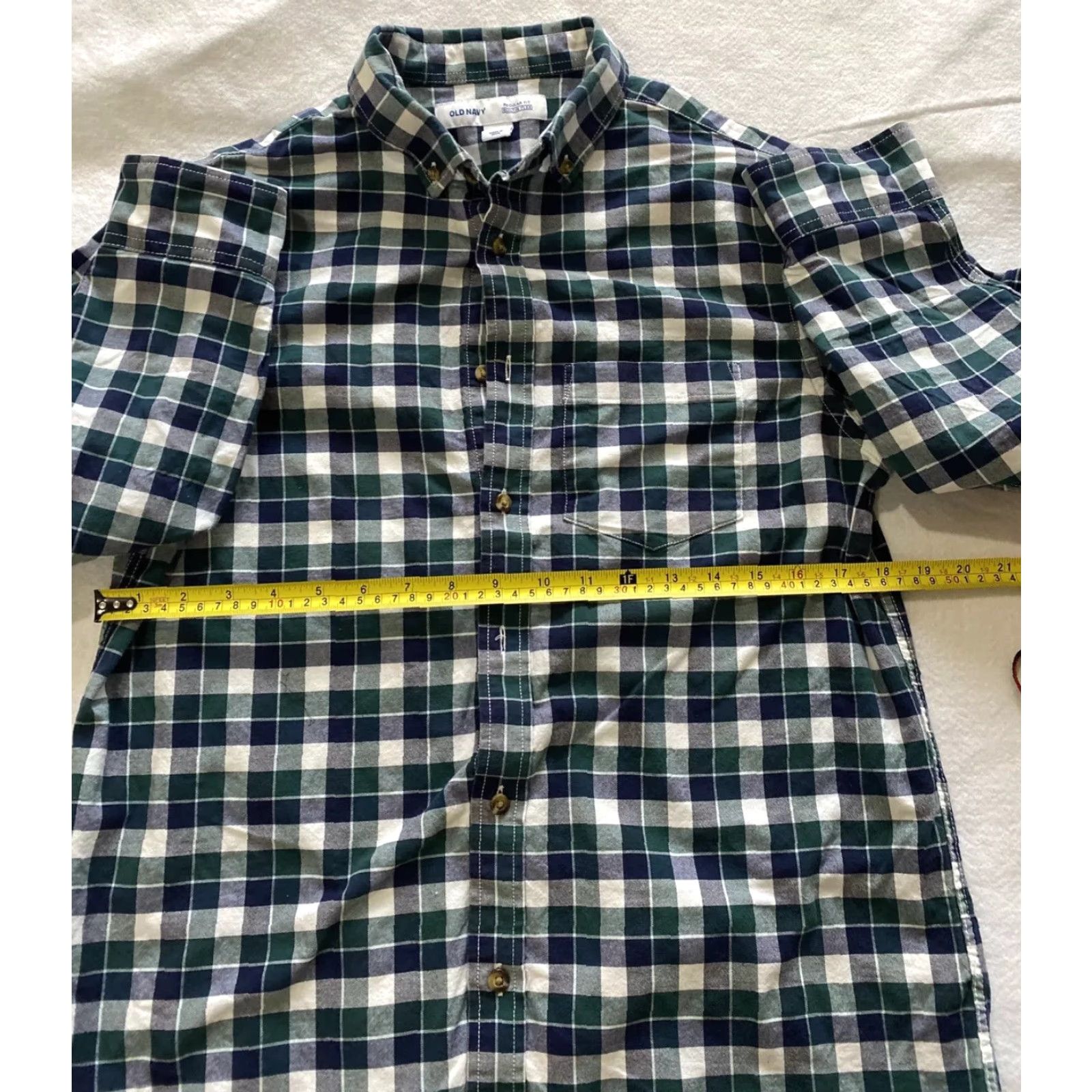 Old Navy Old Navy The Classic Shirt Button-Up Mens Size M Green Plaid Regular Fit Long Sleeve Button-Down Collar Shirt Size US M / EU 48-50 / 2 - 5 Thumbnail