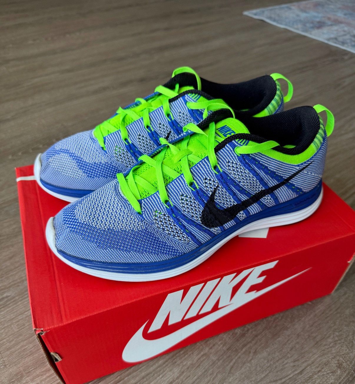 Nike Rare Flyknit one nike trainers Size US 9.5 / EU 42-43 - 1 Thumbnail