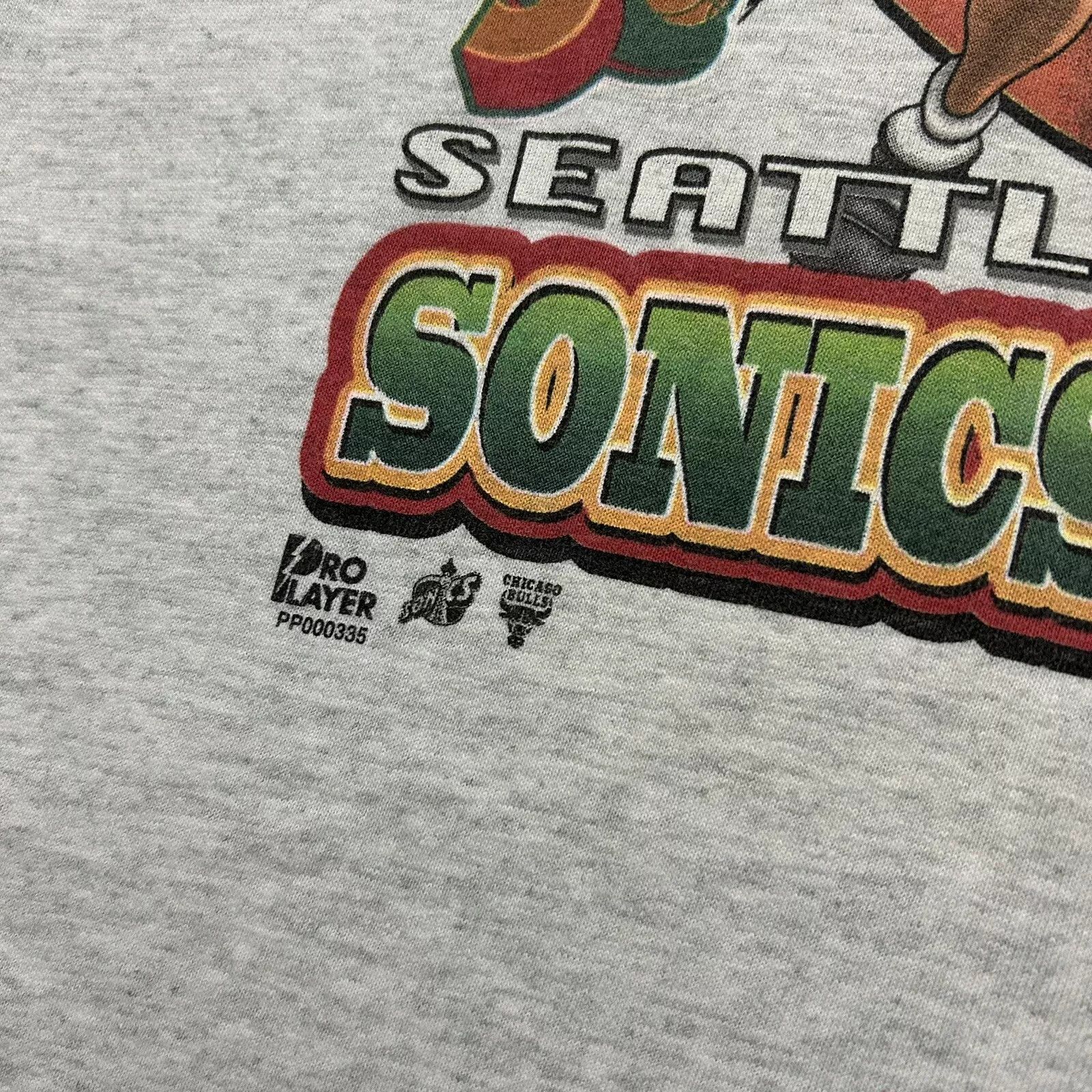 NBA × Vintage FINALS 1996 BULLS vs SONICS RODMAN KEMP CARICATURE T-SHIRT Size US M / EU 48-50 / 2 - 4 Thumbnail