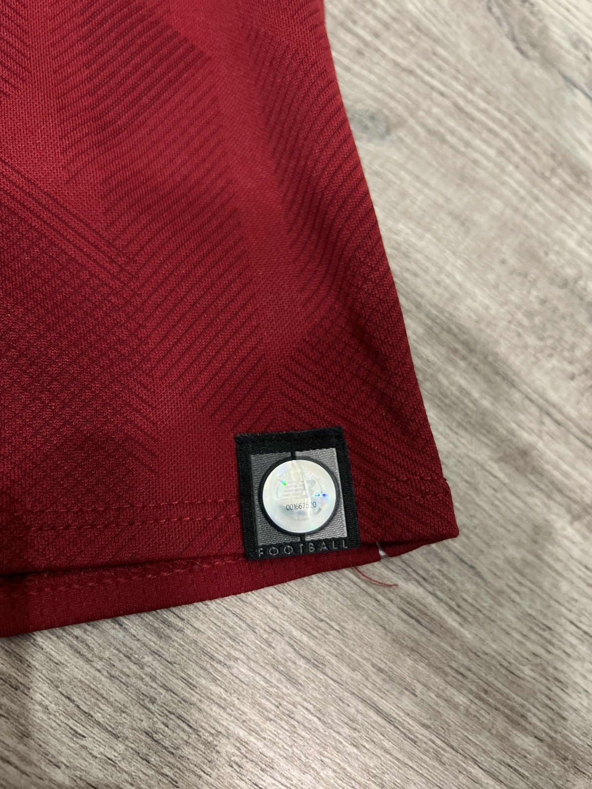 New Balance × Vintage Liverpool Red Short Sleeve Football Shirt Size US M / EU 48-50 / 2 - 4 Thumbnail