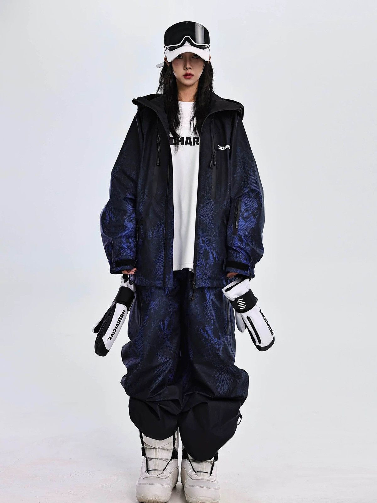 Other Blue Coral Snake Pattern Outdoor Windproof Ski Suit Size US 32 / EU 48 - 4 Thumbnail