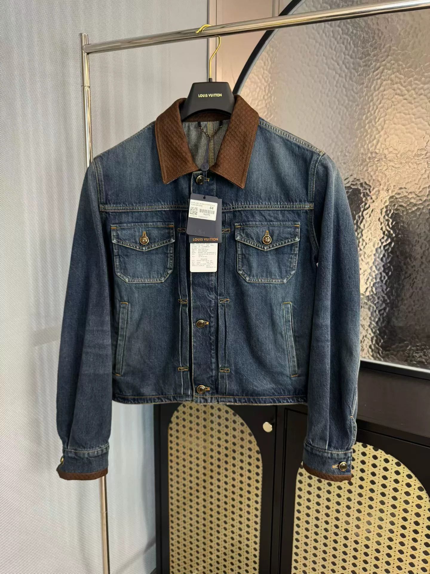 Louis Vuitton Louis Vuitton Monogram Leather Collar Denim Jacket 44 Size US S / EU 44-46 / 1 - 1 Thumbnail