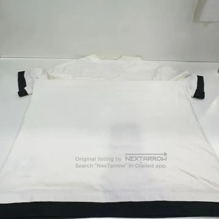 Moncler Moncler Men's Letter Color Block Crew Neck T. Size US XL / EU 56 / 4 - 8 Thumbnail