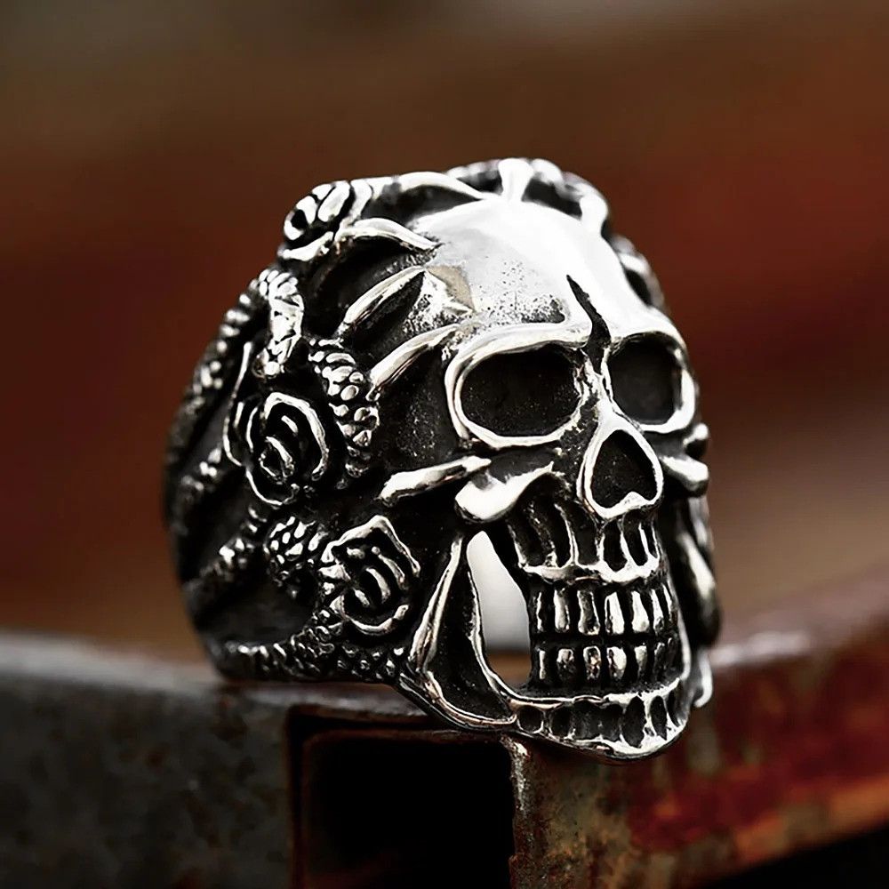 Vintage Skull Hands Hold Ring Size ONE SIZE - 5 Thumbnail