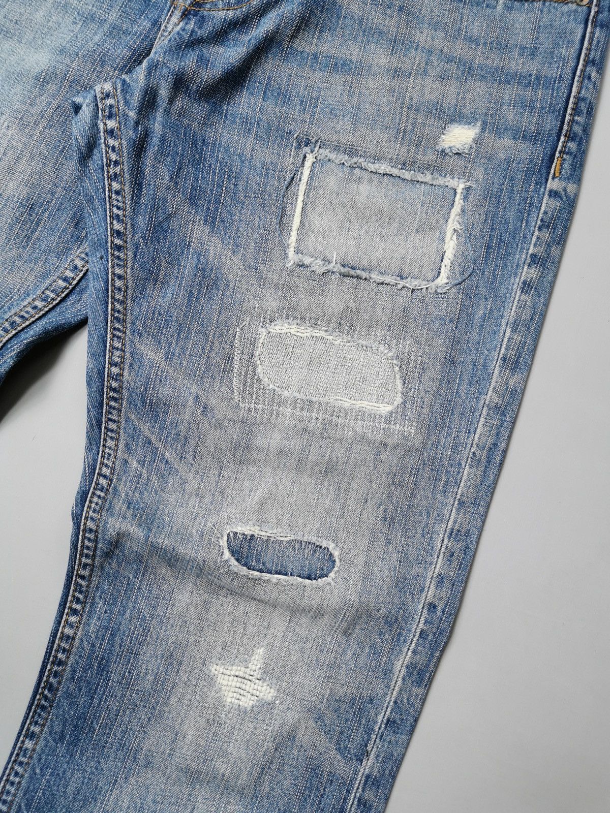 American Eagle Outfitters American Eagle Slim Straight Patchwork Distressed Jeans Size US 34 / EU 50 - 5 Thumbnail