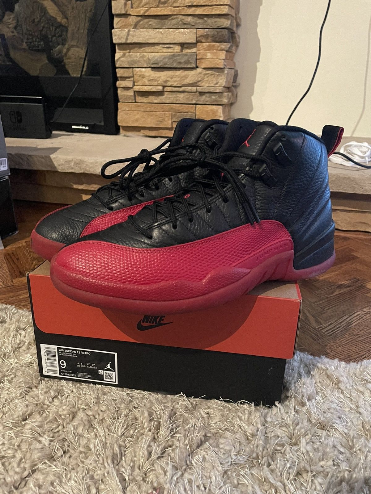 Jordan Brand Jordan 12 Flu Game Size US 9 / EU 42 - 1 Thumbnail