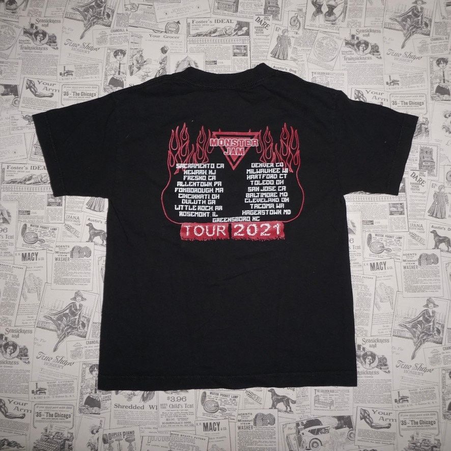 Vintage Small-Vintage Y2K monster jam flame grave digger 00s t-shirt Size US S / EU 44-46 / 1 - 2 Thumbnail