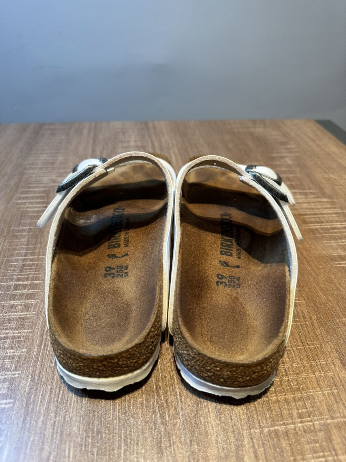 Birkenstock Birkenstock Arizona Sandals Womens SZ 8 EU 39 White Pewter Size US 8 / IT 38 - 4 Thumbnail