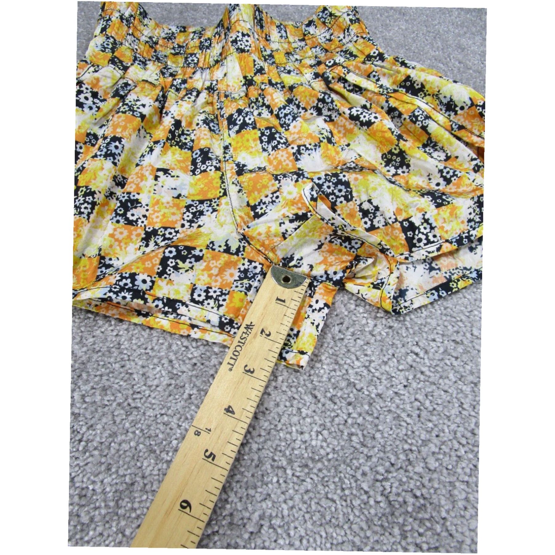 Free People Free People Movement Shorts Womens Extra Large Yellow Black Floral Checks Liner Size 26" / US 2 / IT 38 - 3 Thumbnail