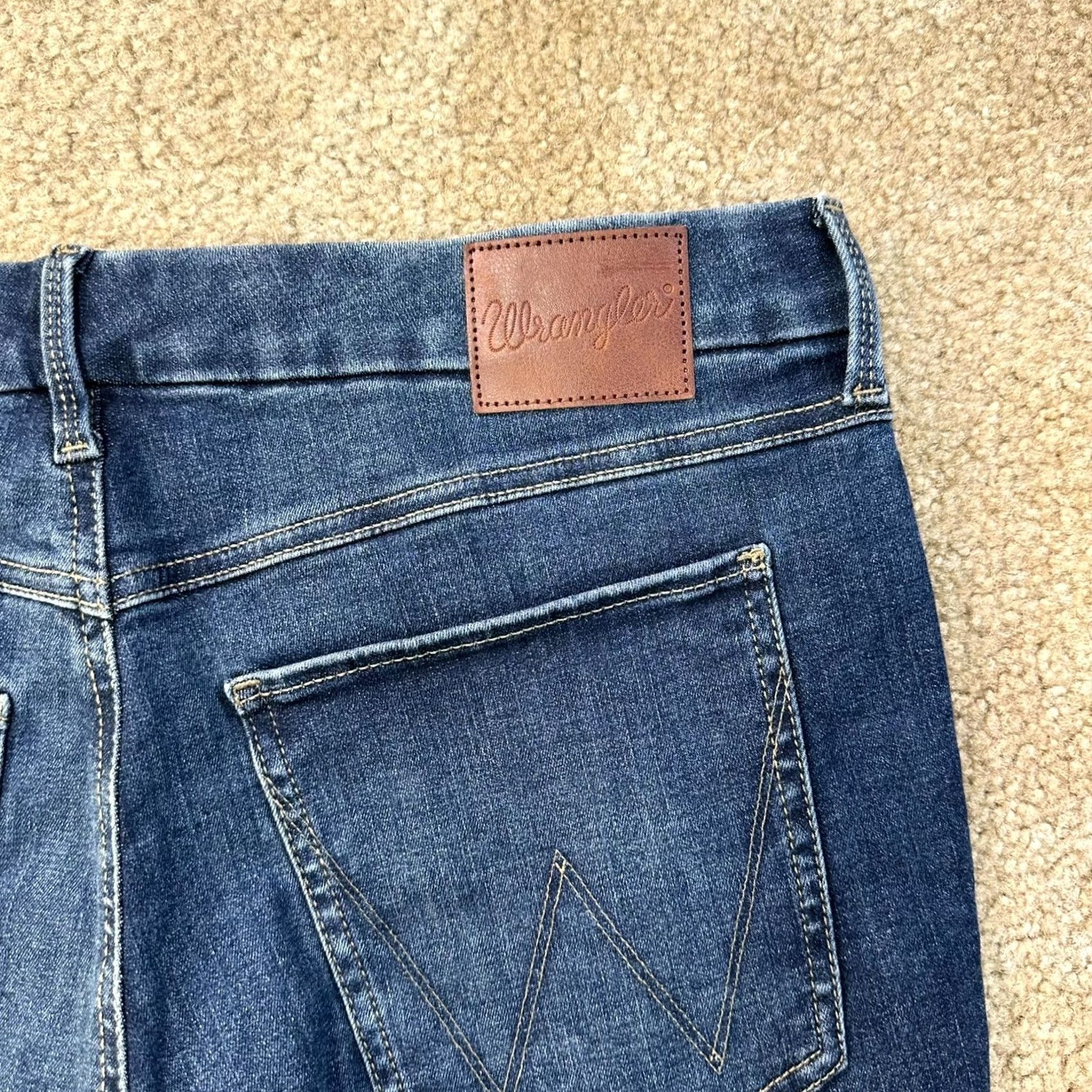 Wrangler Wrangler Bespoke Boot Cut Jeans Womens 33x30 Denim Stretch High Rise Blue 5-Pocket Mens? No. Size 24" / US 00 / IT 34 - 7 Thumbnail