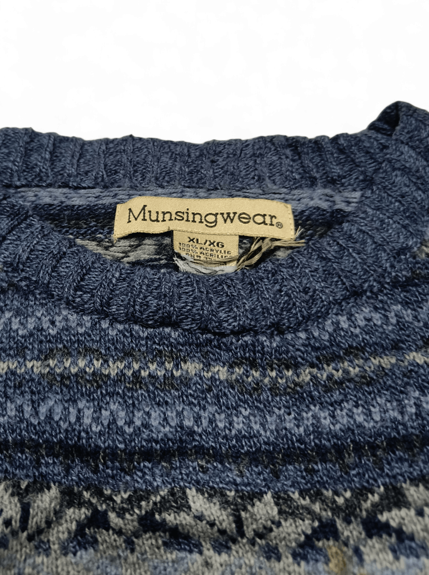 Other Vintage 90s MUNSINGWEAR Ethnic Striped Pattern Knit Sweater Size US XL / EU 56 / 4 - 6 Thumbnail