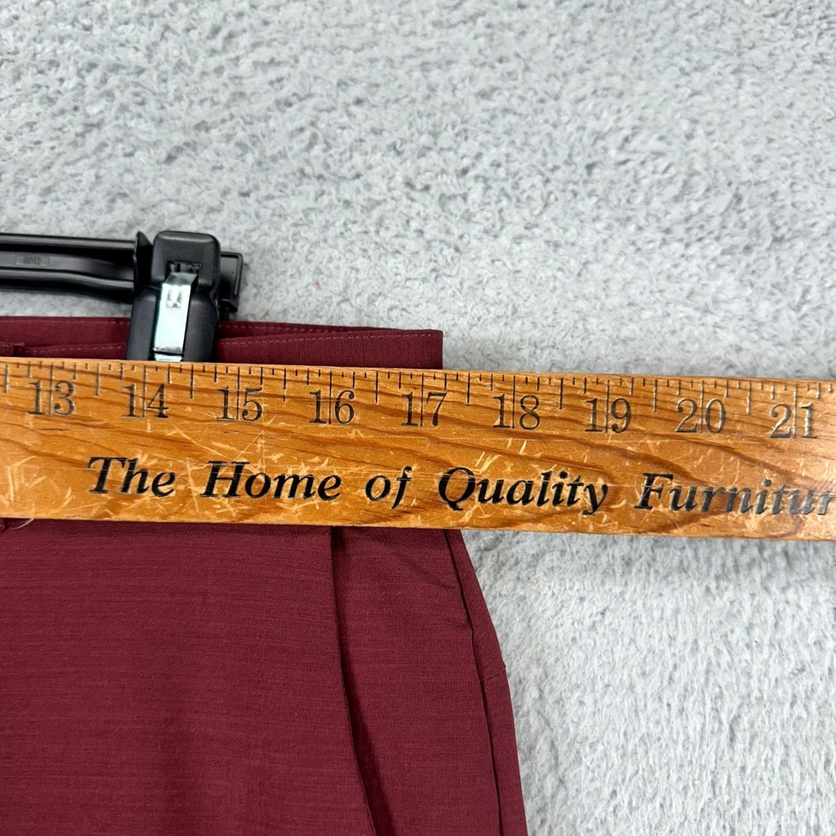 Fabletics Fabletics Mens Chino Pants Regular Slim Flat Front Maroon 34 Inseam 28 Size US 31 - 6 Thumbnail