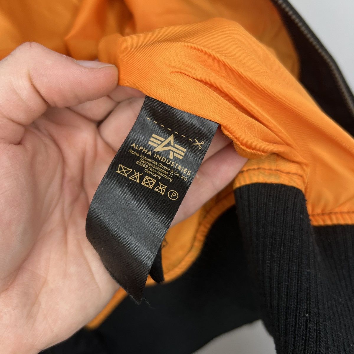 Alpha Industries Alpha Industries Bomber Jacket MA-1 Black Nylon L size Size US L / EU 52-54 / 3 - 8 Thumbnail