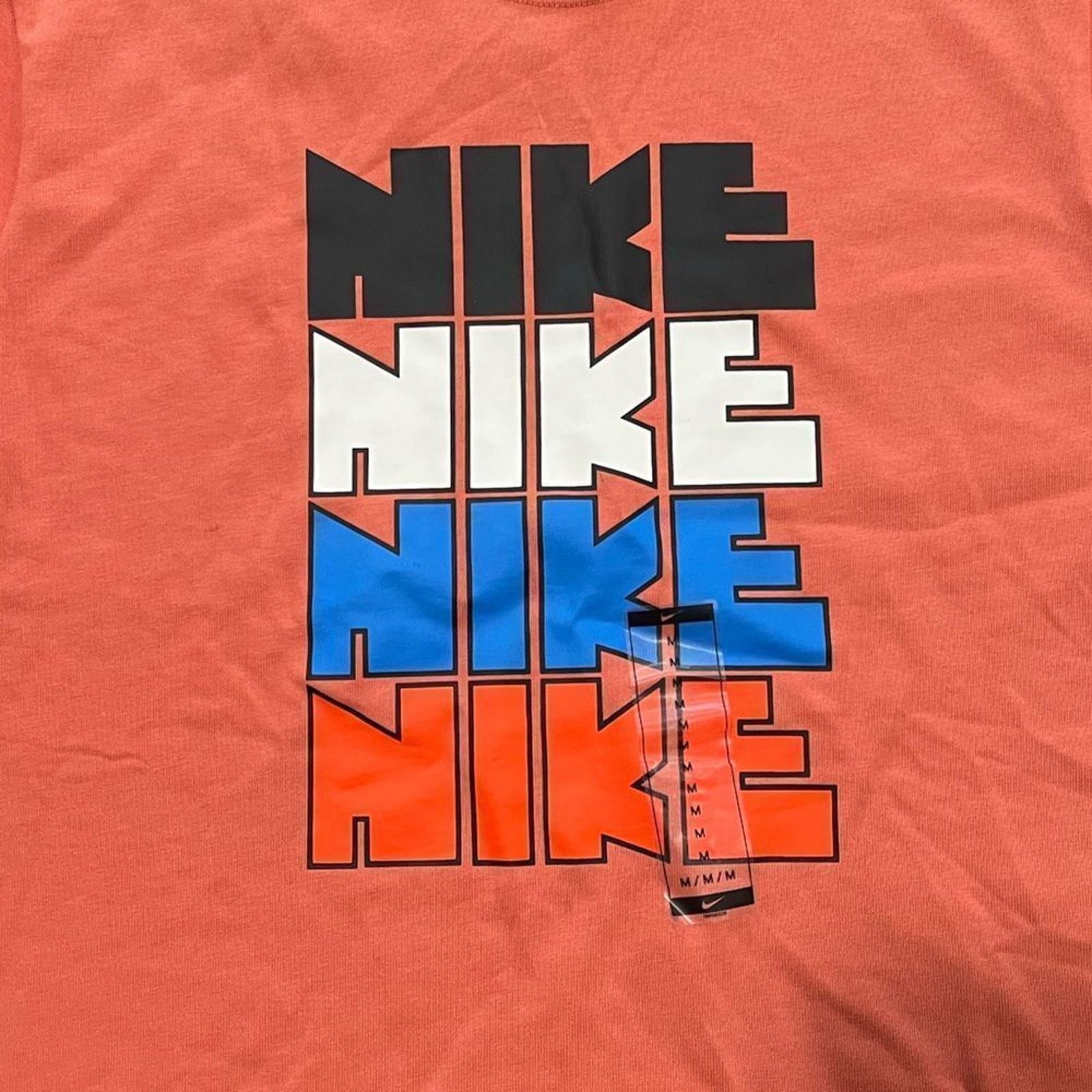 Nike NWT Nike Sportswear Womens Boxy Graphic Cropped T-Shirt Sz M Size M / US 6-8 / IT 42-44 - 2 Thumbnail