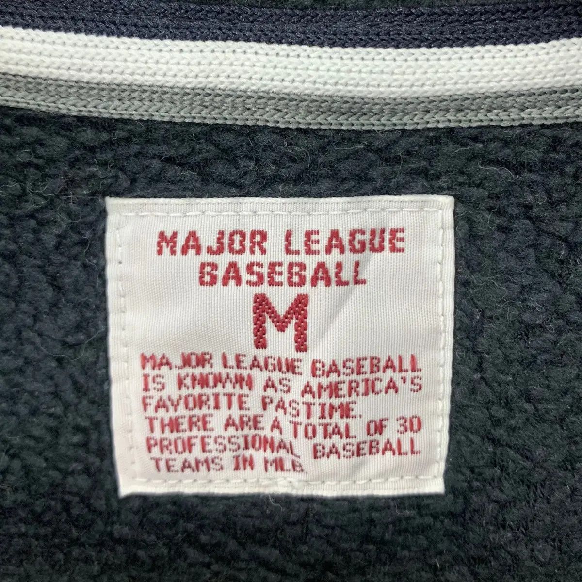 MLB × Uniqlo UNIQLO x NEW YORK Yankees MLB Baseball Patches Fleece Size M / US 6-8 / IT 42-44 - 8 Thumbnail