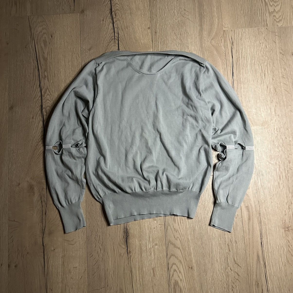 Maison Margiela Maison Margiela FW18 Artisanal Cut-Out Elbow Ribbon Sweater Size US M / EU 48-50 / 2 - 2 Thumbnail