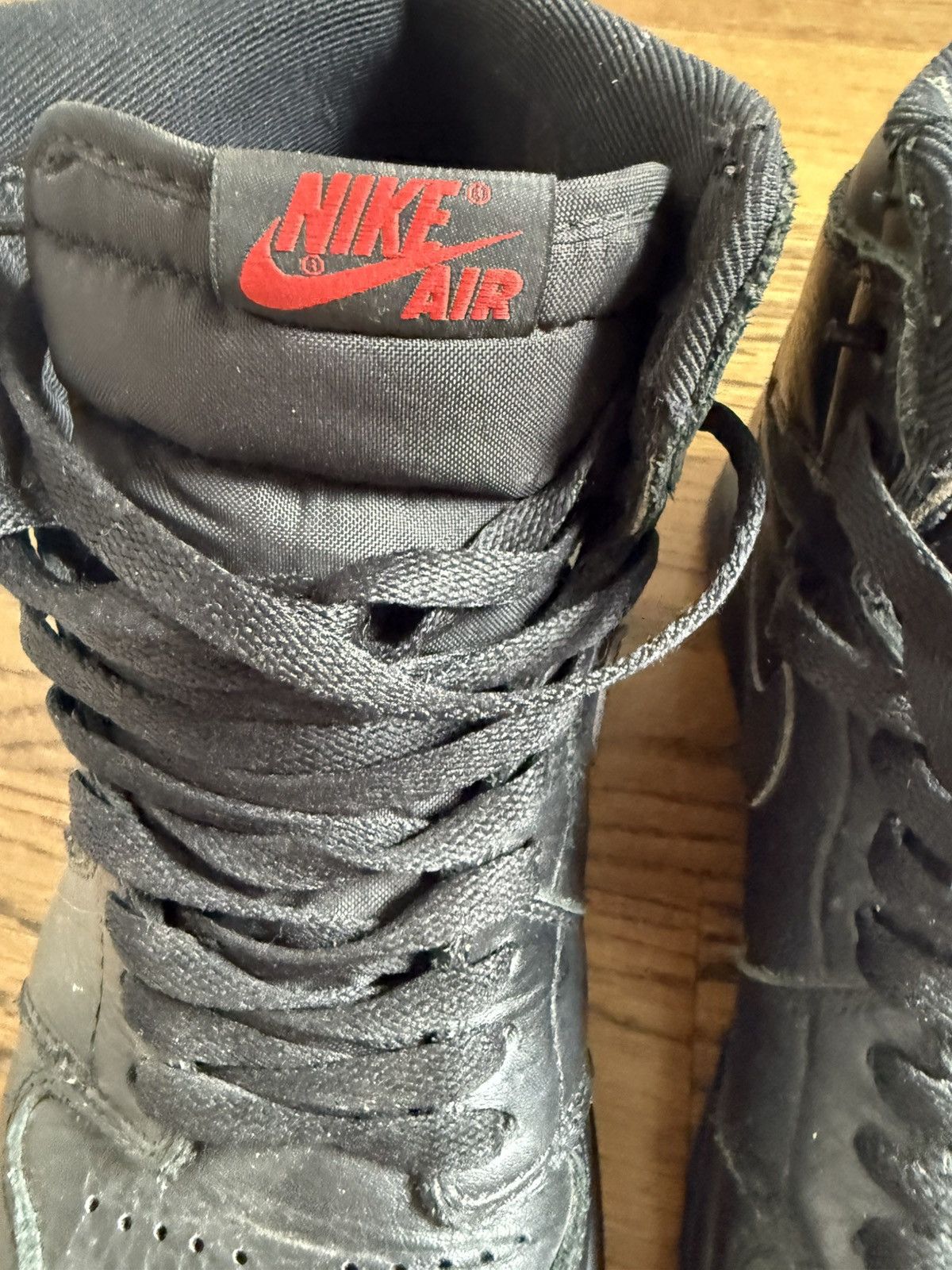 Nike 2017 Air Jordan 1 Retro High OG 'Triple Black' Used Size US 9 / EU 42 - 4 Thumbnail