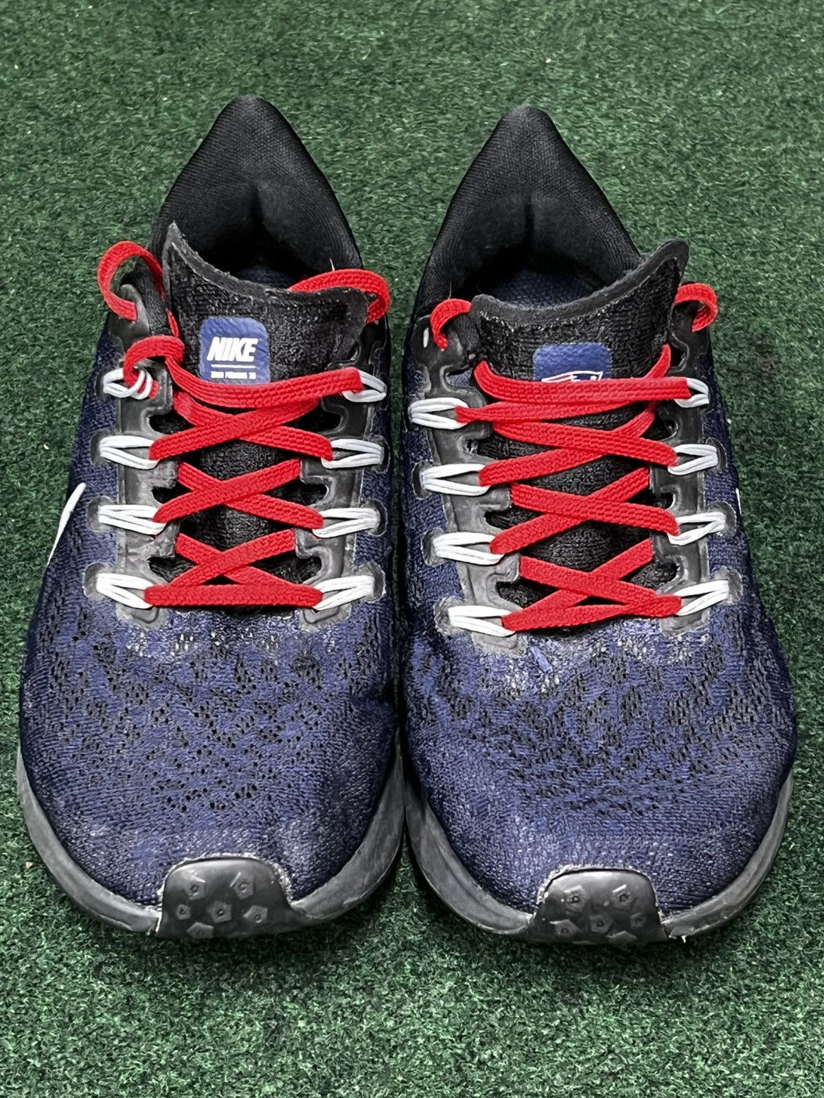 NFL 2019 Nike Air Zoom Pegasus 36 New England Patriots Size US 7 / EU 40 - 2 Thumbnail