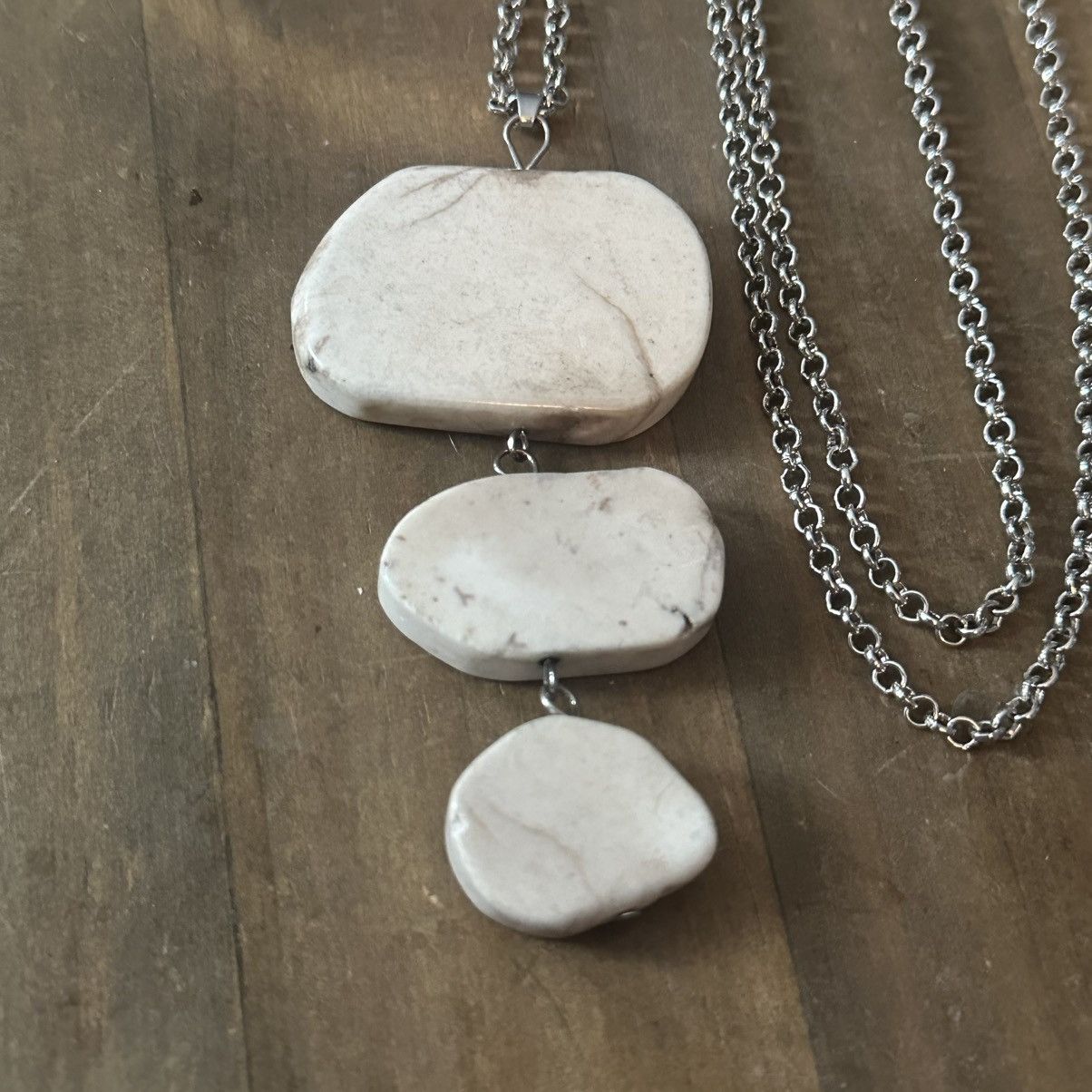 Other Silver tone natural dangling stones pendant necklace Size ONE SIZE - 3 Thumbnail