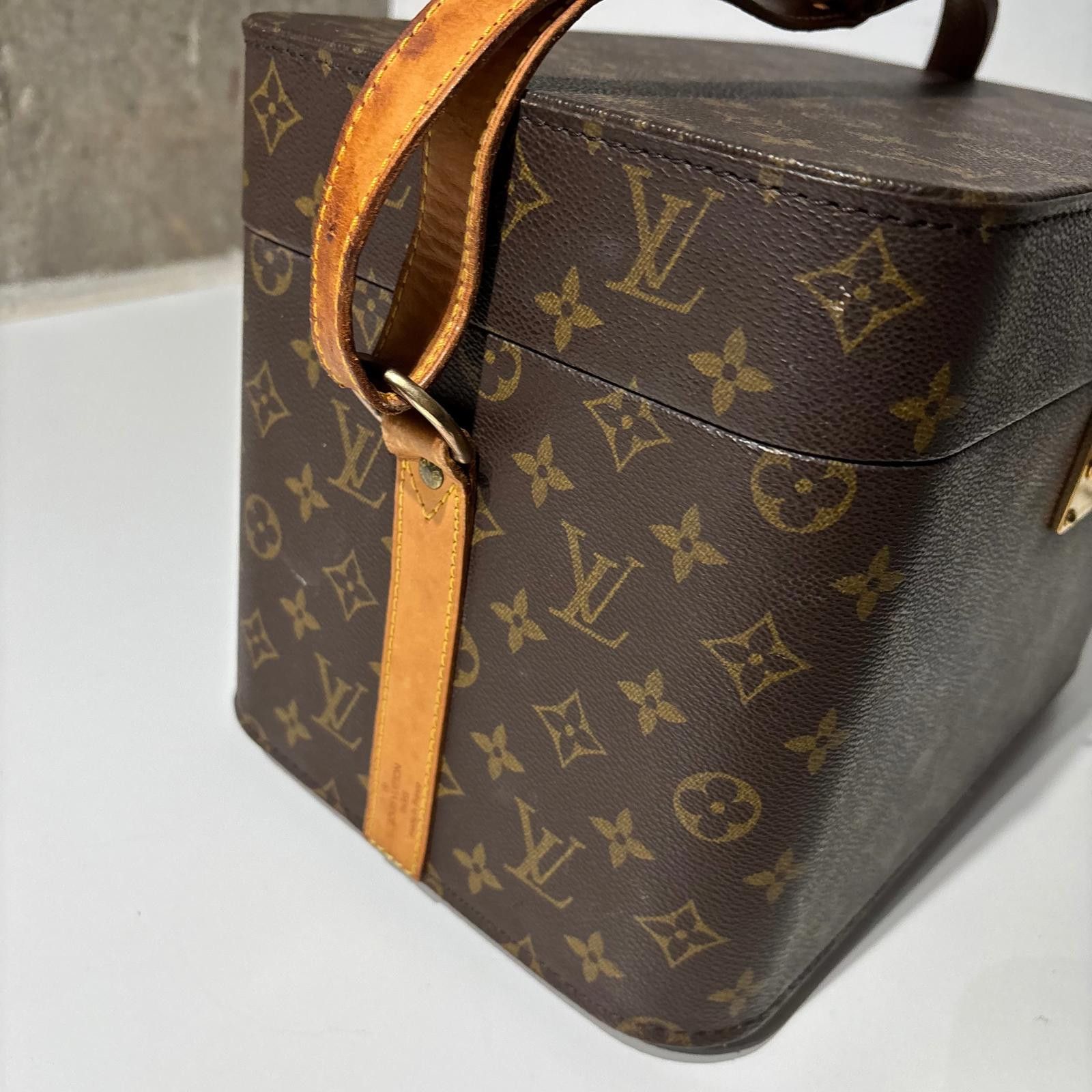 Louis Vuitton Louis Vuitton Travel Vanity Case Size ONE SIZE - 7 Thumbnail