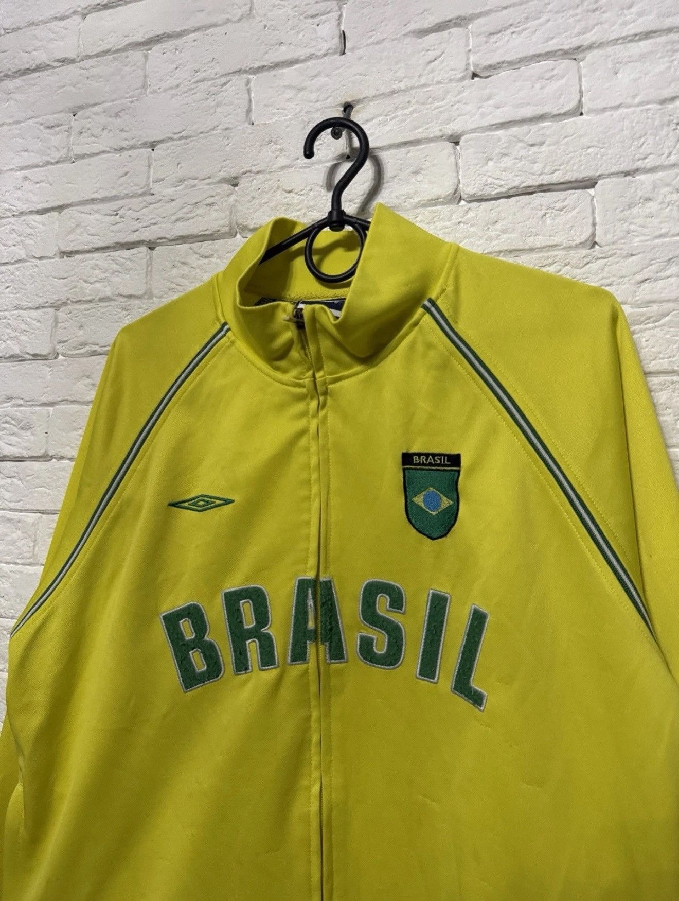Umbro Vintage Rare Umbro Brasil Track Jacket Training Track Top Size US M / EU 48-50 / 2 - 2 Thumbnail