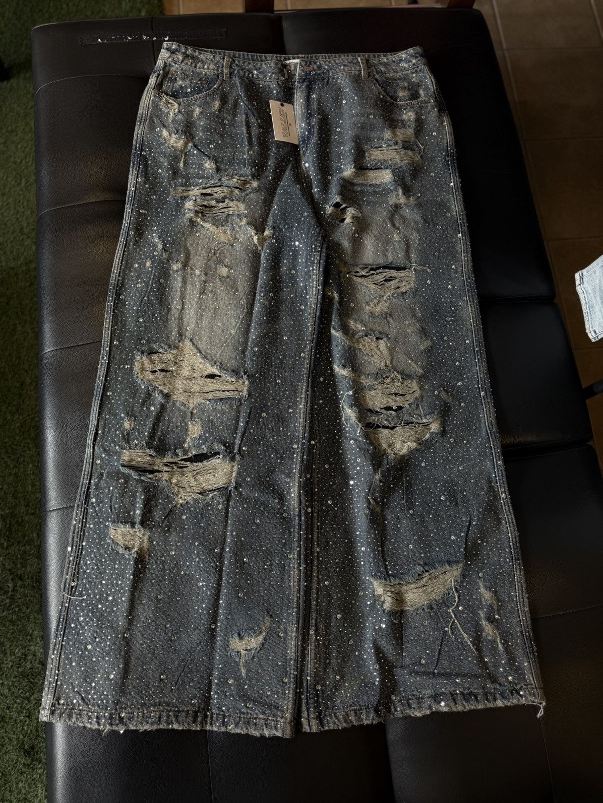 Vale Valley Stone Crystal Rhinestone Baggy Blue Jeans Size 38 Size US 38 / EU 54 - 2 Thumbnail