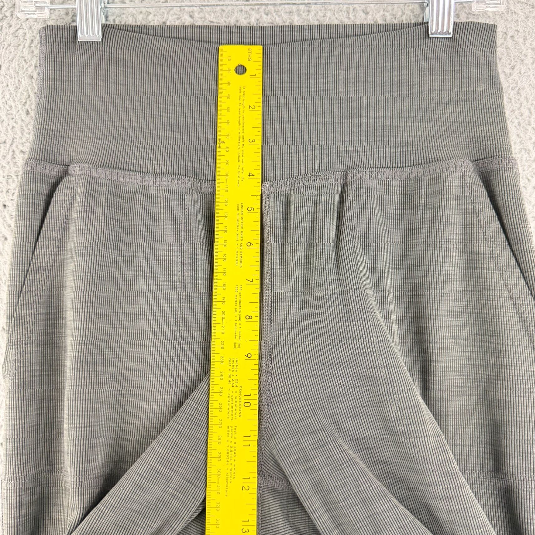 Beyond Yoga Beyond Yoga Rib Midi Jogger Pants Women XS Heathered Gray High-Rise Pull On Jogger Athletic Pants Women XS Gray Lightly Worn Size 26" / US 2 / IT 38 - 5 Thumbnail